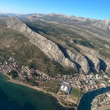 Lulu Omis Lägenhet Duće